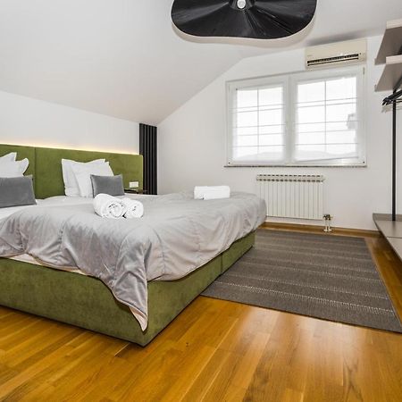 סראייבו Art Of Living Luxury Suite Three מראה חיצוני תמונה